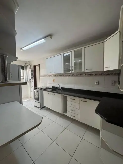 Foto 3 de Apartamento com 2 quartos para alugar em Centro, Campos Dos Goytacazes - RJ