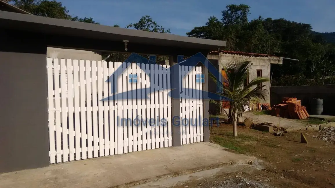 Foto 1 de Casa com 2 quartos à venda, 150m2 em Ubatuba - SP