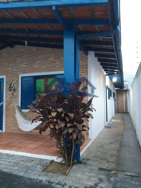 Foto 2 de Casa com 3 quartos à venda, 250m2 em Ubatuba - SP
