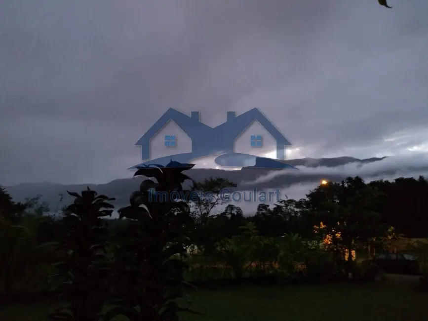 Casa com 3 quartos à venda, 518m2 em Ubatuba - SP - imagem 8 Foto 8 de Casa com 3 quartos à venda, 518m2 em Ubatuba - SP