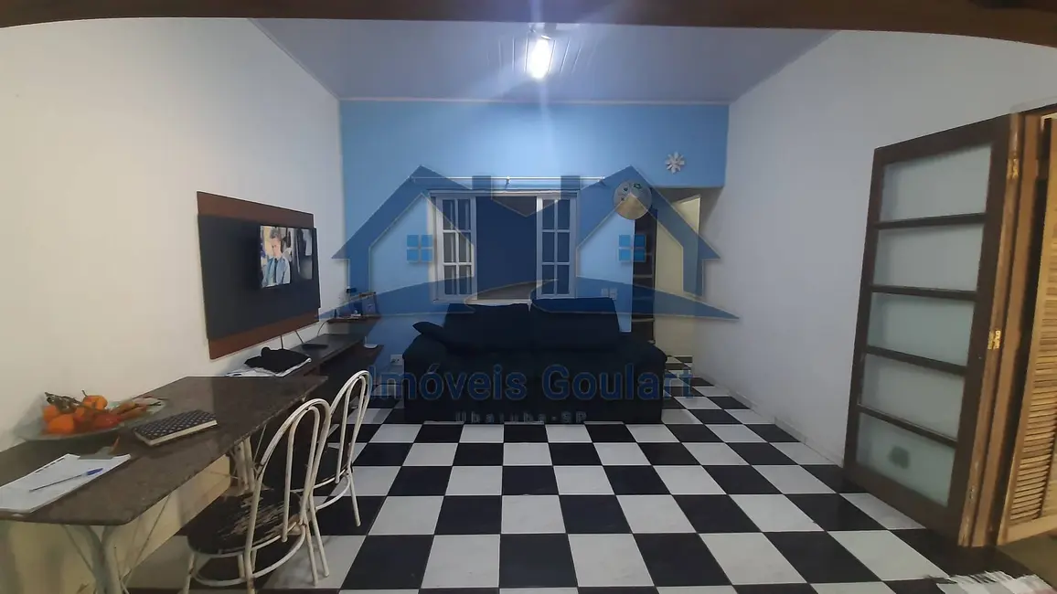 Foto 6 de Casa com 2 quartos à venda, 174m2 em Ubatuba - SP