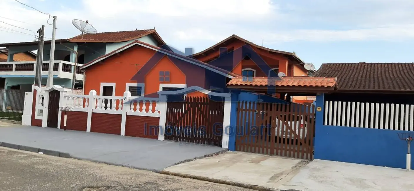 Foto 1 de Casa com 5 quartos à venda, 240m2 em Ubatuba - SP