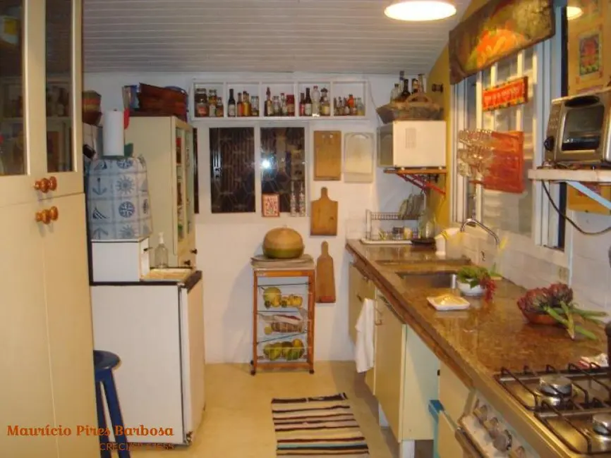 Foto 8 de Sala Comercial com 6 quartos à venda, 550m2 em Ilhabela - SP