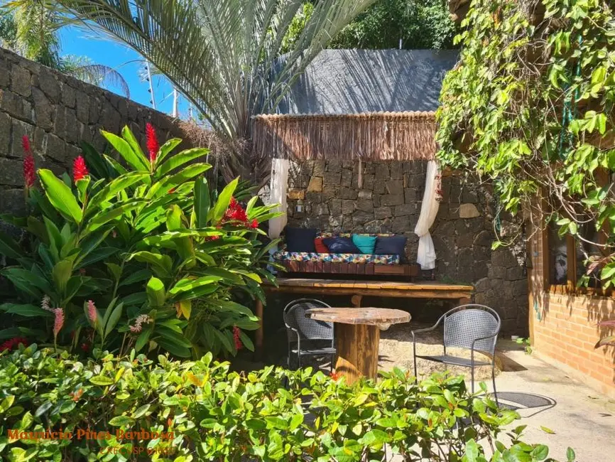 Foto 3 de Sobrado com 4 quartos à venda, 219m2 em Centro, Ilhabela - SP