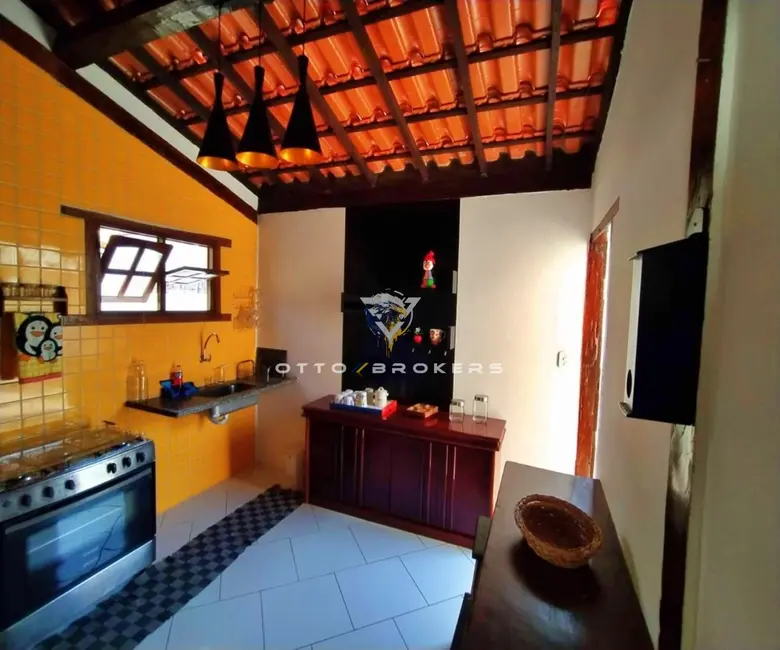 Foto 4 de Casa com 2 quartos para alugar, 120m2 em Santa Cruz Cabralia - BA