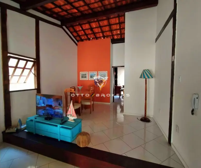 Foto 2 de Casa com 2 quartos para alugar, 120m2 em Santa Cruz Cabralia - BA