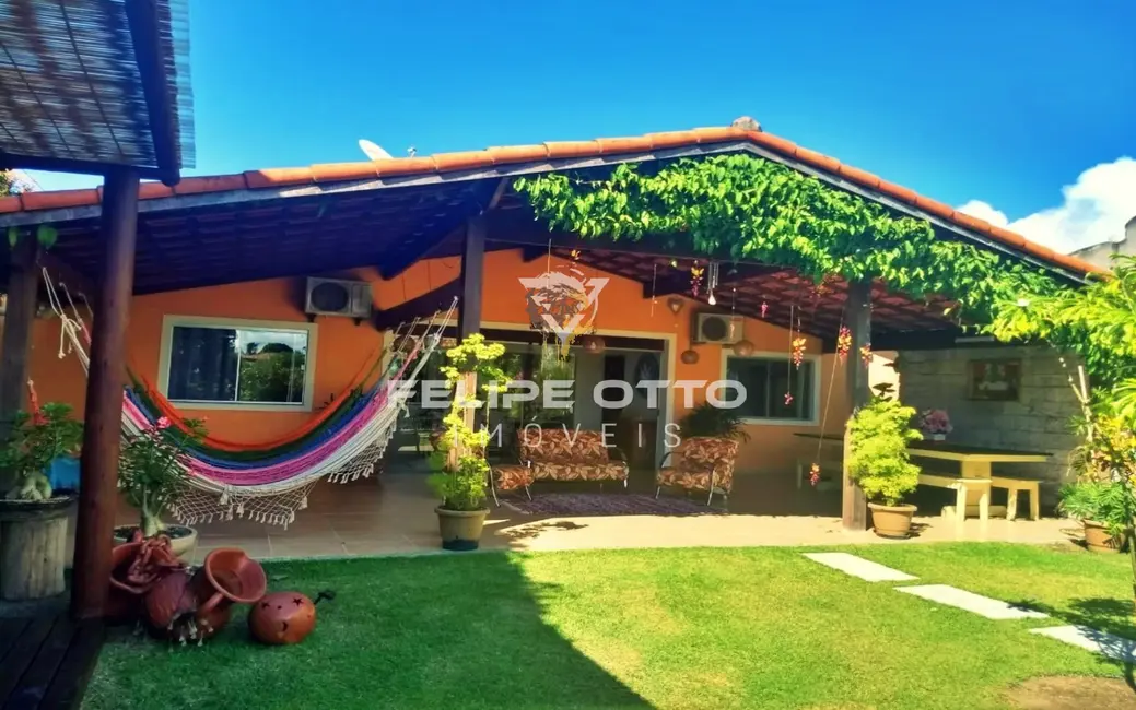 Foto 1 de Casa com 4 quartos à venda e para alugar, 150m2 em Santa Cruz Cabralia - BA