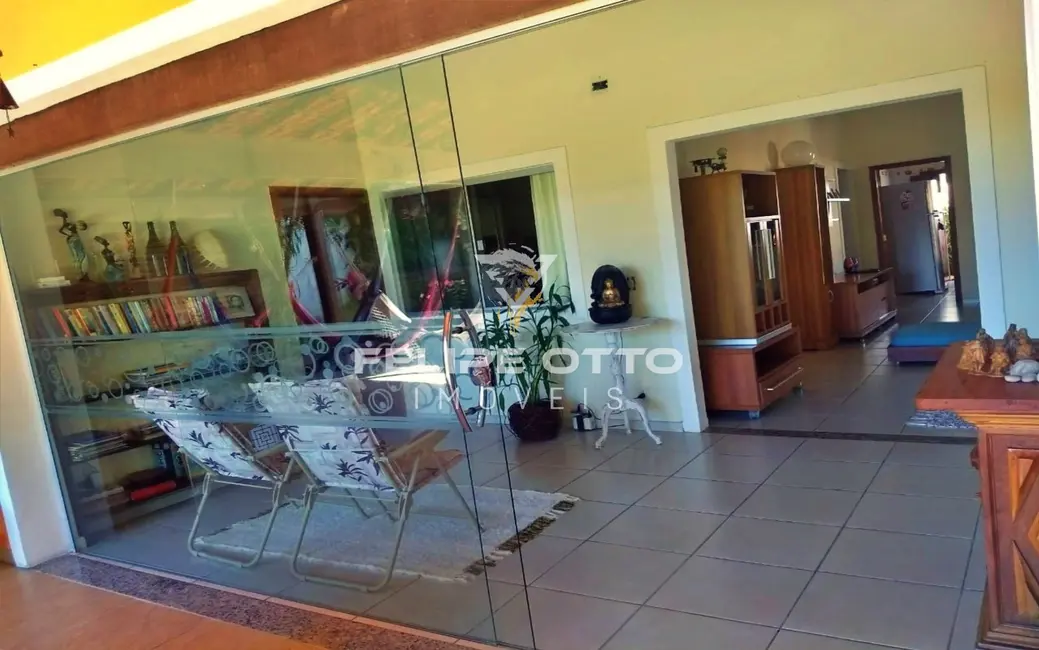 Foto 5 de Casa com 4 quartos à venda e para alugar, 150m2 em Santa Cruz Cabralia - BA