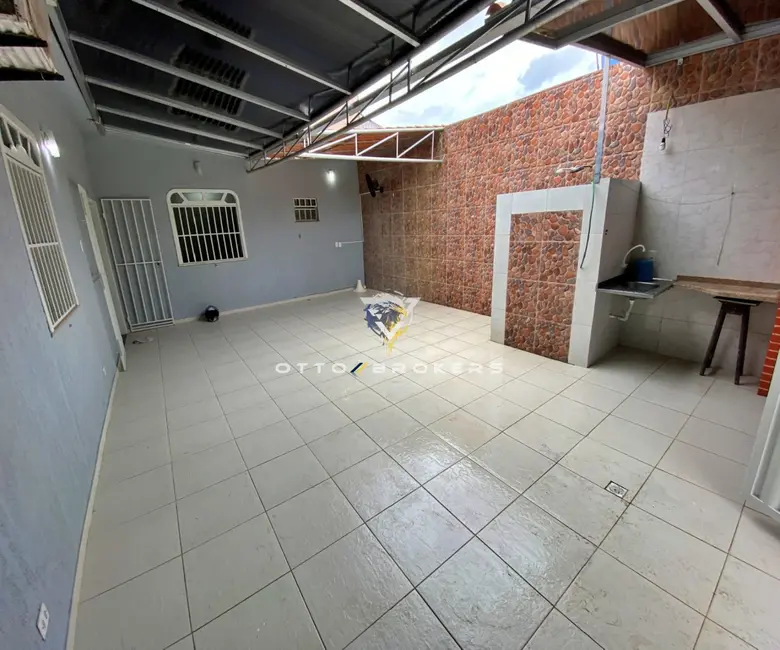 Foto 3 de Casa com 6 quartos para alugar, 300m2 em Centro, Santa Cruz Cabralia - BA
