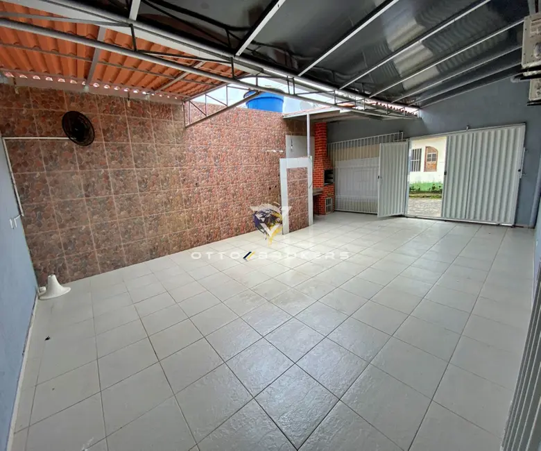 Foto 5 de Casa com 6 quartos para alugar, 300m2 em Centro, Santa Cruz Cabralia - BA