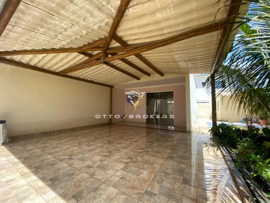 Foto 2 de Casa com 3 quartos à venda, 120m2 em Porto Seguro - BA
