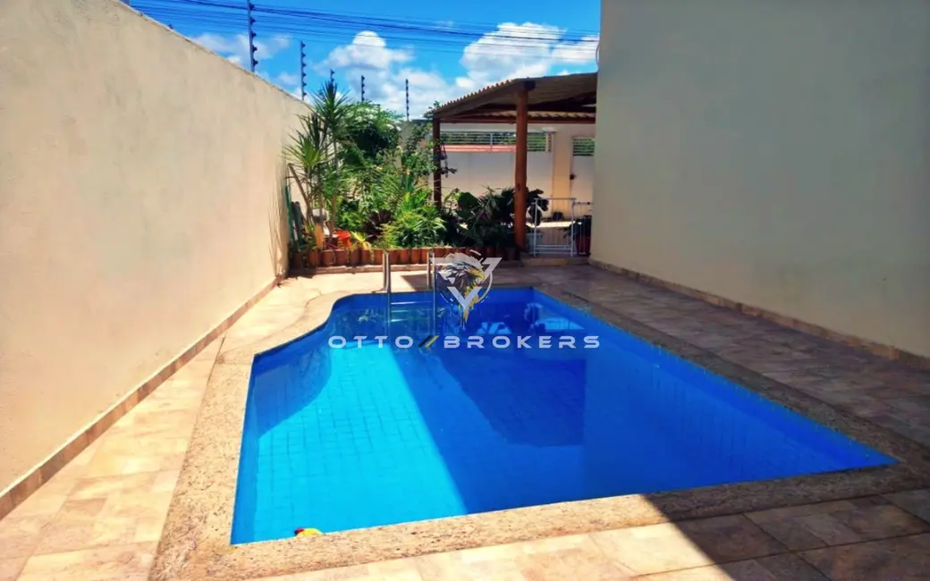 Foto 1 de Casa com 3 quartos à venda, 120m2 em Porto Seguro - BA