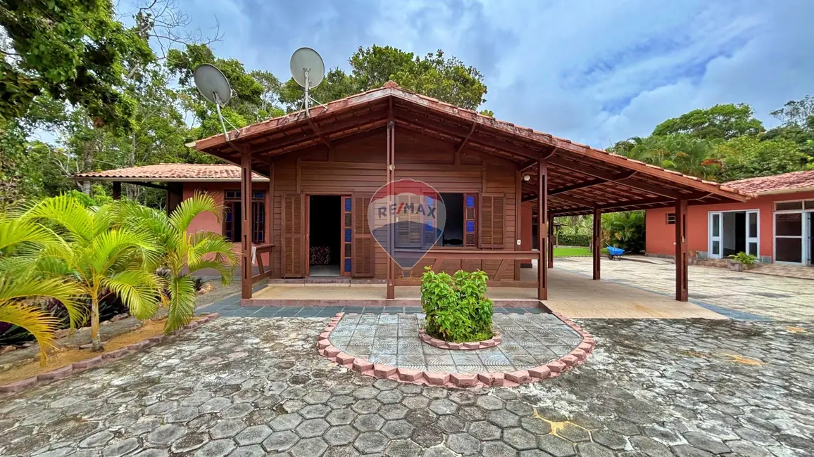 Terreno / Lote à venda, 300m2 em Santa Cruz Cabralia - BA - imagem 2 Foto 2 de Terreno / Lote à venda, 300m2 em Santa Cruz Cabralia - BA