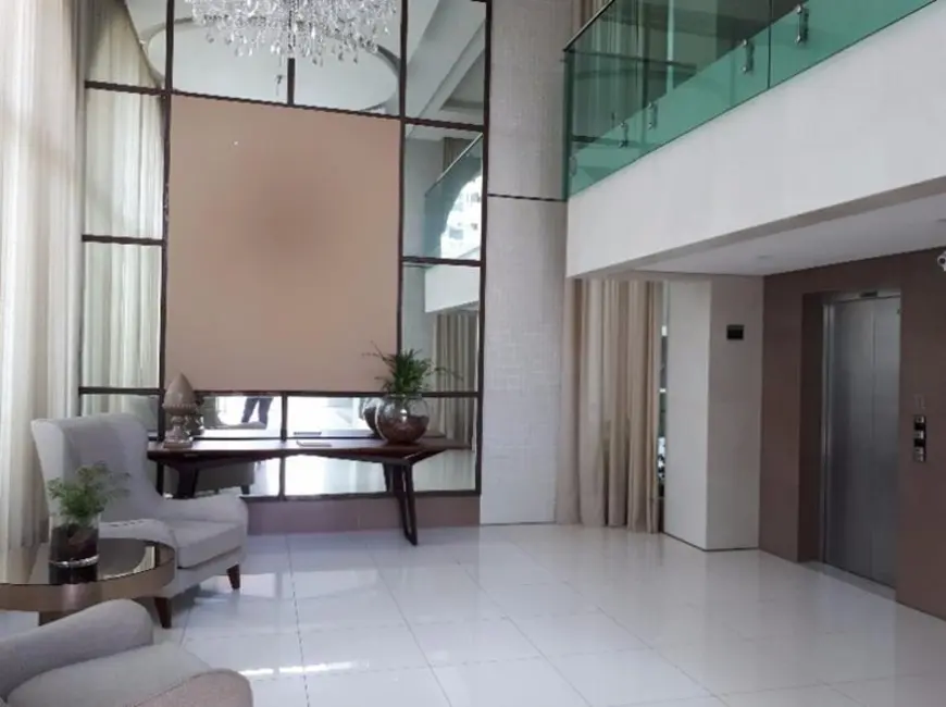 Apartamento com 4 quartos à venda, 187m2 em Barra, Salvador - BA - imagem 6 Foto 6 de Apartamento com 4 quartos à venda, 187m2 em Barra, Salvador - BA