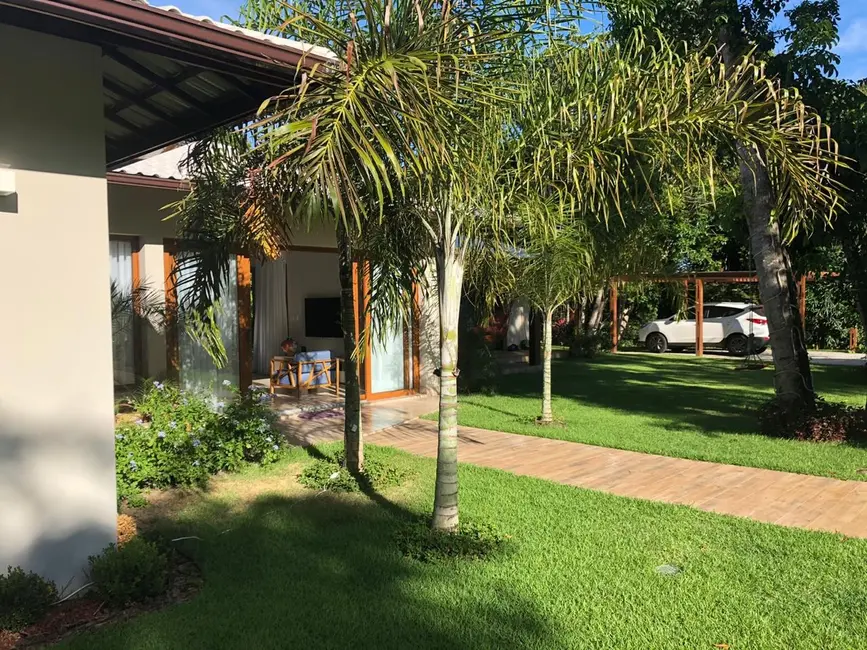 Foto 5 de Casa com 4 quartos à venda, 355m2 em Camacari - BA