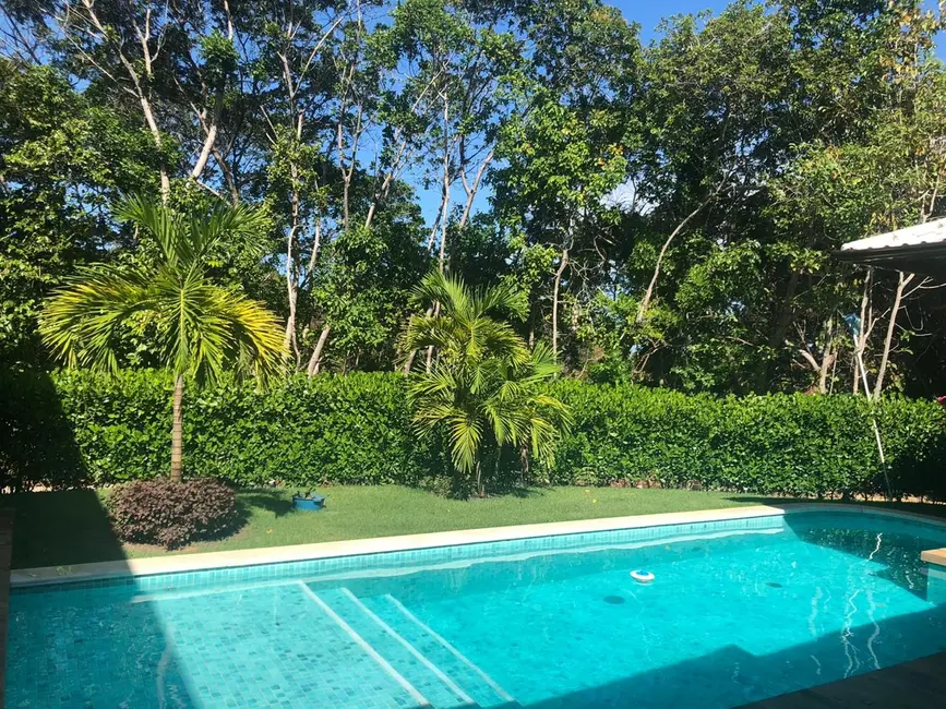 Foto 4 de Casa com 4 quartos à venda, 355m2 em Camacari - BA