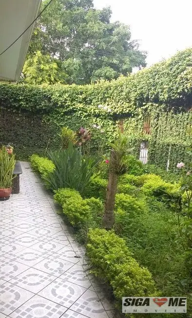 Casa com 2 quartos à venda, 200m2 em Parque Colonial, São Paulo - SP - imagem 1 Foto 1 de Casa com 2 quartos à venda, 200m2 em Parque Colonial, São Paulo - SP