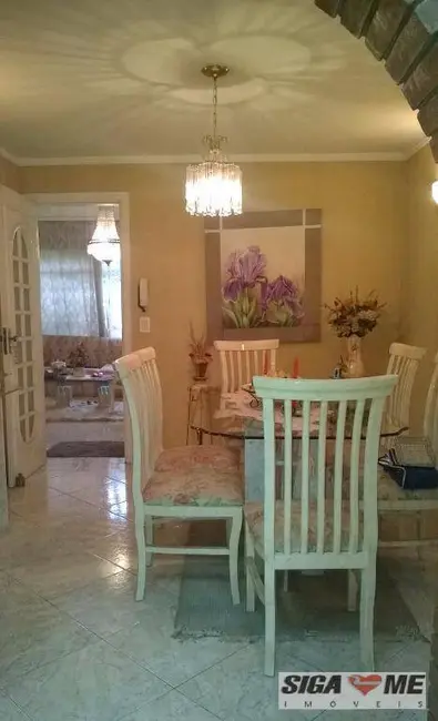 Casa com 2 quartos à venda, 200m2 em Parque Colonial, São Paulo - SP - imagem 3 Foto 3 de Casa com 2 quartos à venda, 200m2 em Parque Colonial, São Paulo - SP