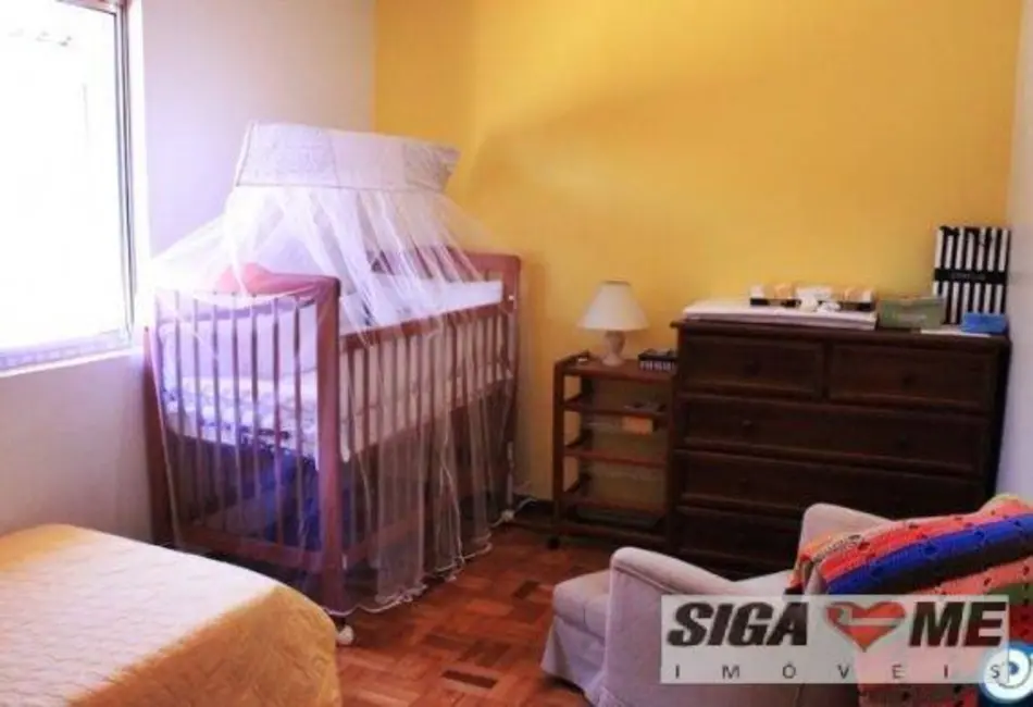 Sobrado com 3 quartos à venda, 180m2 em Jardim das Acácias, São Paulo - SP - imagem 8 Foto 8 de Sobrado com 3 quartos à venda, 180m2 em Jardim das Acácias, São Paulo - SP