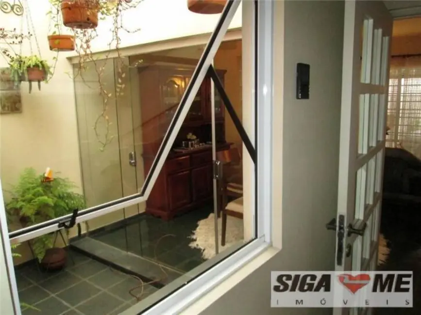 Foto 9 de Casa com 3 quartos à venda, 190m2 em Santo Amaro, São Paulo - SP