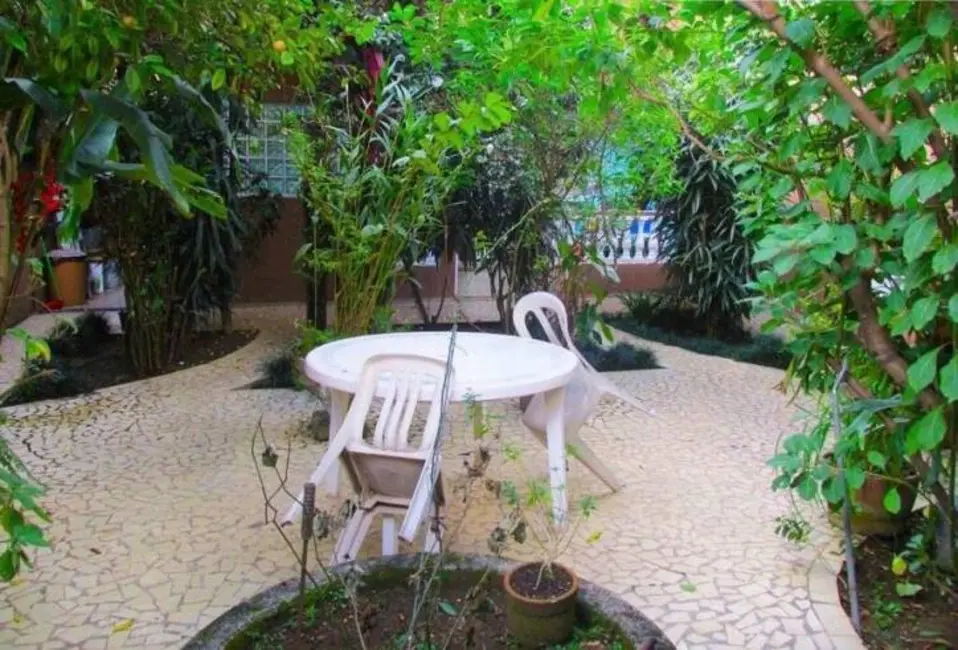 Foto 1 de Casa com 4 quartos à venda e para alugar, 217m2 em Chácara Santo Antônio (Zona Sul), São Paulo - SP