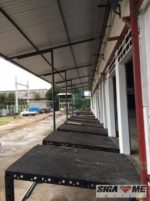 Armazém / Galpão para alugar, 2500m2 em Residencial Parque Cumbica, Guarulhos - SP - imagem 3 Foto 3 de Armazém / Galpão para alugar, 2500m2 em Residencial Parque Cumbica, Guarulhos - SP