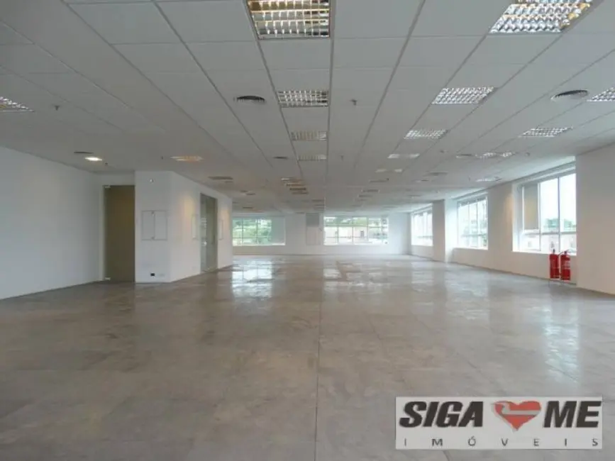 Foto 6 de Casa com 2 quartos para alugar, 626m2 em Cidade Monções, São Paulo - SP