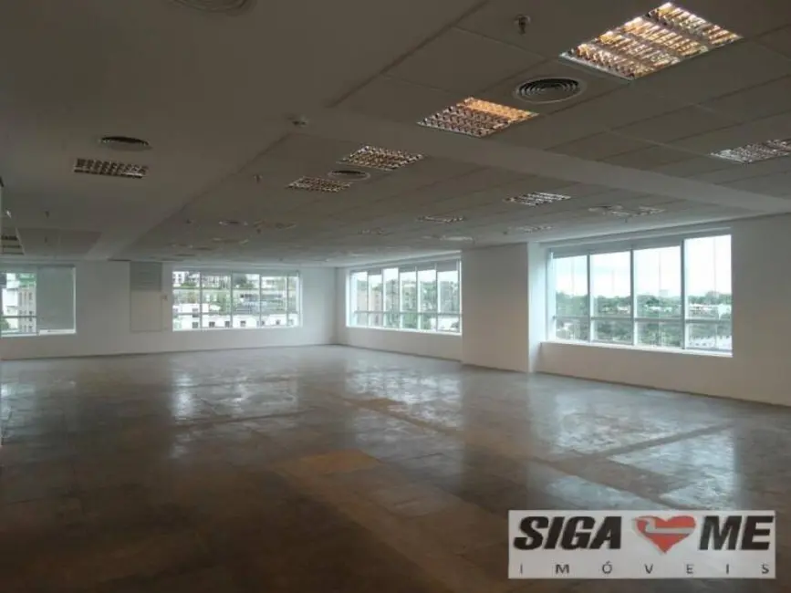 Foto 5 de Casa com 2 quartos para alugar, 626m2 em Cidade Monções, São Paulo - SP