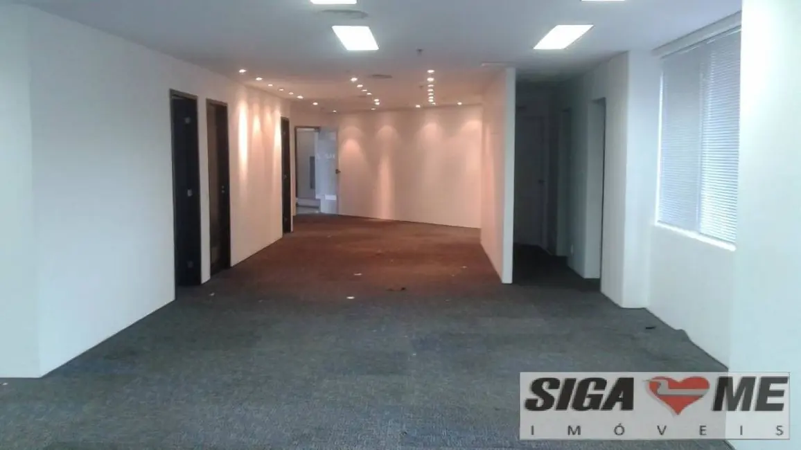 Foto 2 de Sala Comercial à venda e para alugar, 223m2 em Cidade Monções, São Paulo - SP