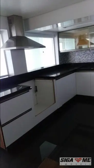 Apartamento com 3 quartos à venda, 200m2 em Jardim Nélia, São Paulo - SP - imagem 1 Foto 1 de Apartamento com 3 quartos à venda, 200m2 em Jardim Nélia, São Paulo - SP