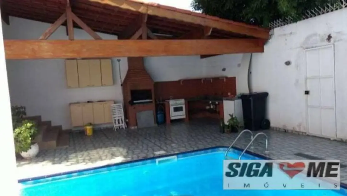 Foto 2 de Casa com 3 quartos à venda, 228m2 em Vila Marari, São Paulo - SP