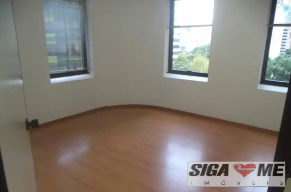 Foto 2 de Sala Comercial à venda e para alugar, 105m2 em Cidade Monções, São Paulo - SP