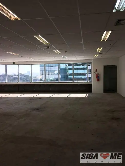 Casa com 1 quarto para alugar, 579m2 em Cidade Monções, São Paulo - SP - imagem 4 Foto 4 de Casa com 1 quarto para alugar, 579m2 em Cidade Monções, São Paulo - SP