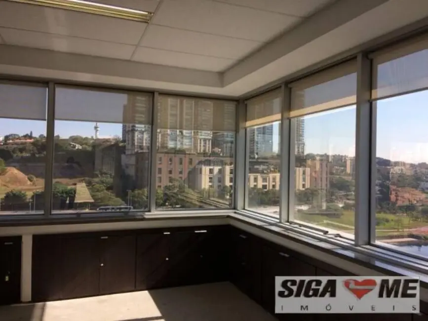 Casa com 1 quarto para alugar, 579m2 em Cidade Monções, São Paulo - SP - imagem 6 Foto 6 de Casa com 1 quarto para alugar, 579m2 em Cidade Monções, São Paulo - SP