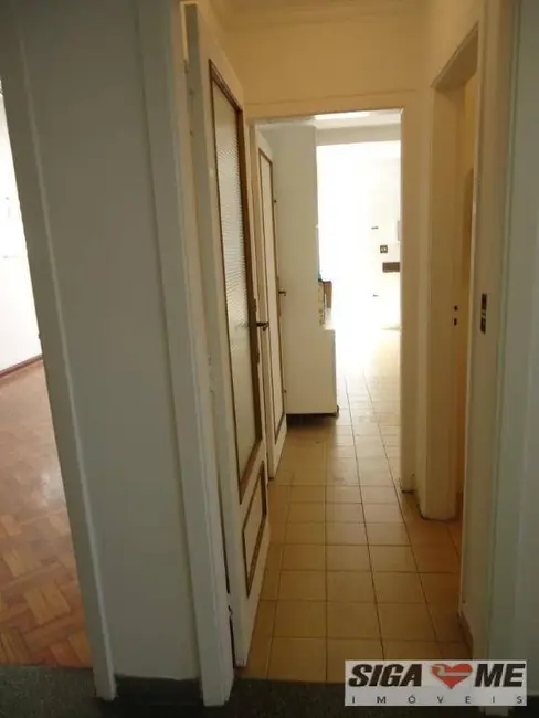 Sobrado com 3 quartos à venda, 385m2 em Cidade Monções, São Paulo - SP - imagem 9 Foto 9 de Sobrado com 3 quartos à venda, 385m2 em Cidade Monções, São Paulo - SP