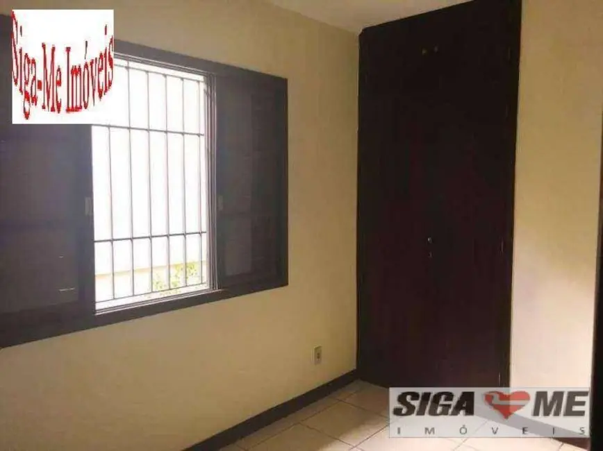 Foto 7 de Casa com 3 quartos para alugar, 130m2 em Jardim Aeroporto, São Paulo - SP