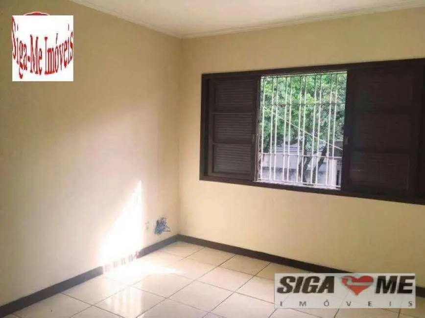 Foto 3 de Casa com 3 quartos para alugar, 130m2 em Jardim Aeroporto, São Paulo - SP