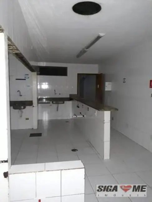 Casa com 2 quartos para alugar, 210m2 em São Paulo - SP - imagem 3 Foto 3 de Casa com 2 quartos para alugar, 210m2 em São Paulo - SP