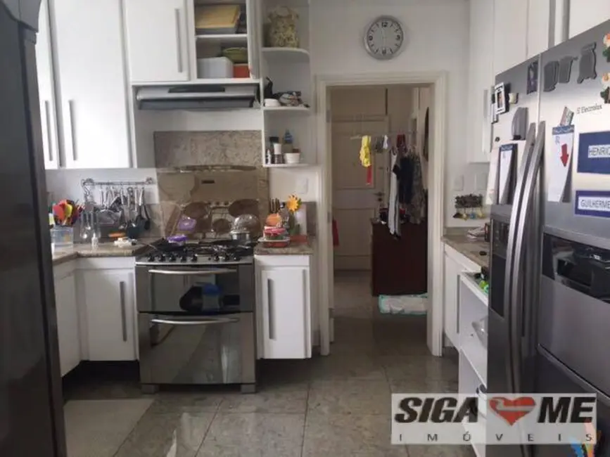 Apartamento com 4 quartos à venda, 301m2 em Campo Belo, São Paulo - SP - imagem 8 Foto 8 de Apartamento com 4 quartos à venda, 301m2 em Campo Belo, São Paulo - SP