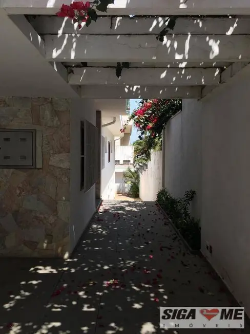 Casa com 3 quartos à venda, 280m2 em Campo Belo, São Paulo - SP - imagem 9 Foto 9 de Casa com 3 quartos à venda, 280m2 em Campo Belo, São Paulo - SP