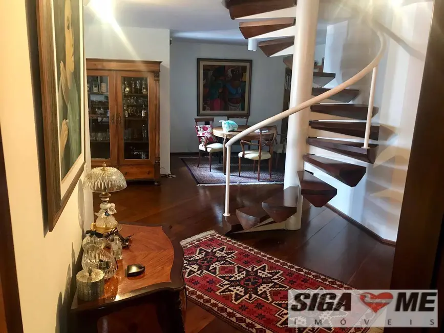 Apartamento com 3 quartos à venda, 232m2 em Moema, São Paulo - SP - imagem 3 Foto 3 de Apartamento com 3 quartos à venda, 232m2 em Moema, São Paulo - SP
