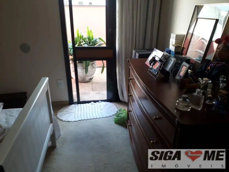 Apartamento com 3 quartos à venda, 232m2 em Moema, São Paulo - SP - imagem 8 Foto 8 de Apartamento com 3 quartos à venda, 232m2 em Moema, São Paulo - SP