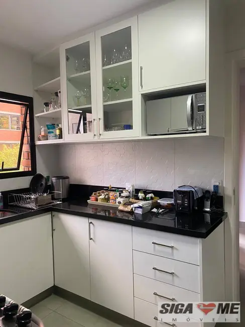 Foto 6 de Apartamento com 3 quartos à venda, 204m2 em Itaim Bibi, São Paulo - SP