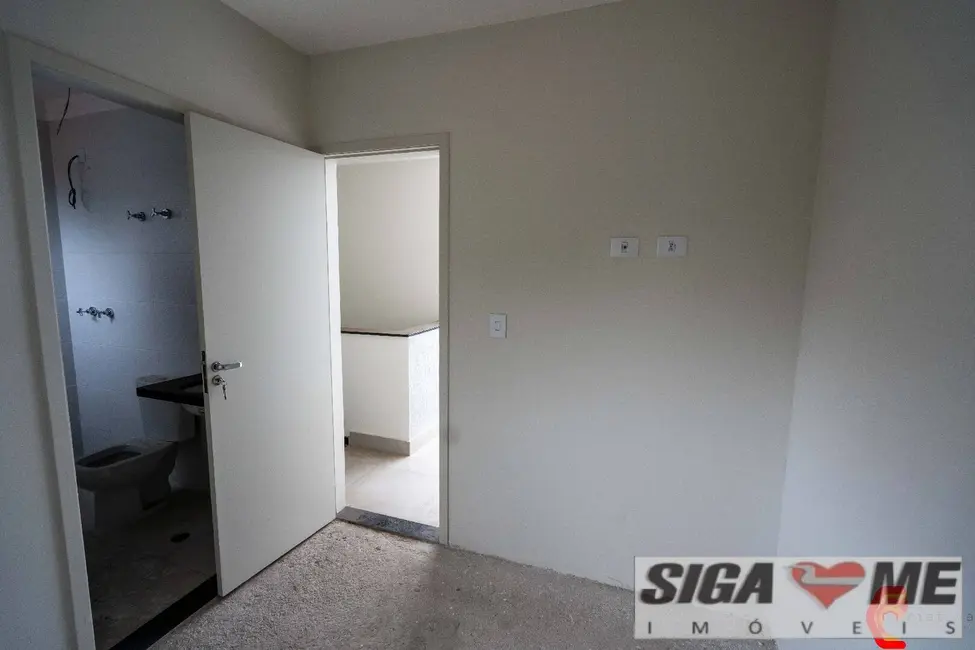 Foto 3 de Casa com 3 quartos à venda, 165m2 em Vila Canero, São Paulo - SP