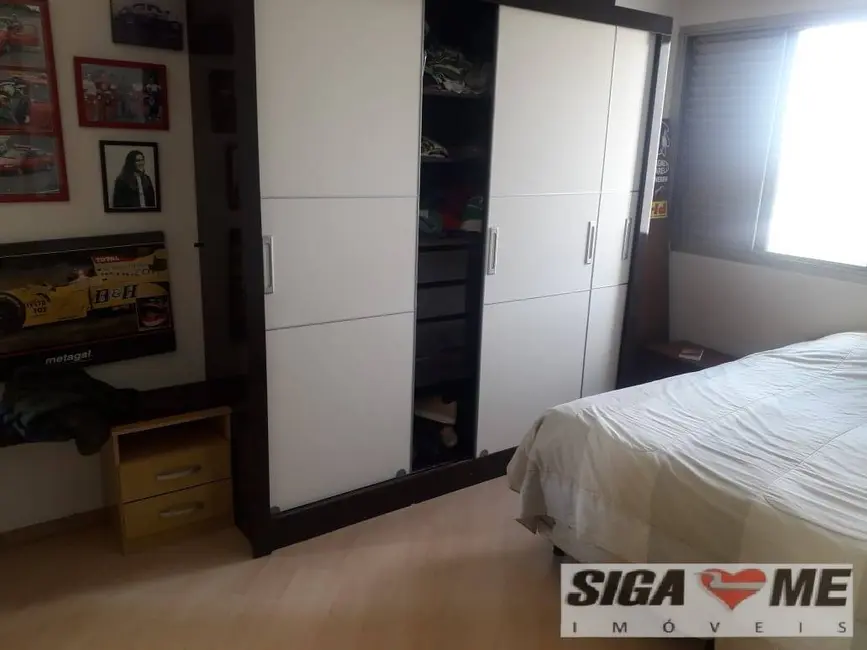 Foto 2 de Apartamento com 2 quartos à venda, 75m2 em Campo Belo, São Paulo - SP