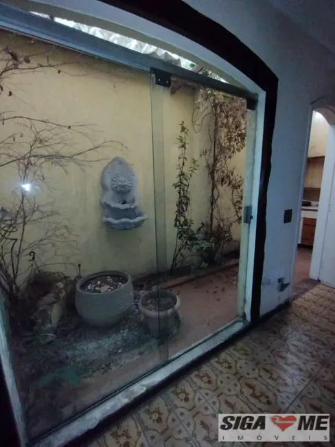 Casa com 4 quartos à venda, 200m2 em Campo Belo, São Paulo - SP - imagem 6 Foto 6 de Casa com 4 quartos à venda, 200m2 em Campo Belo, São Paulo - SP