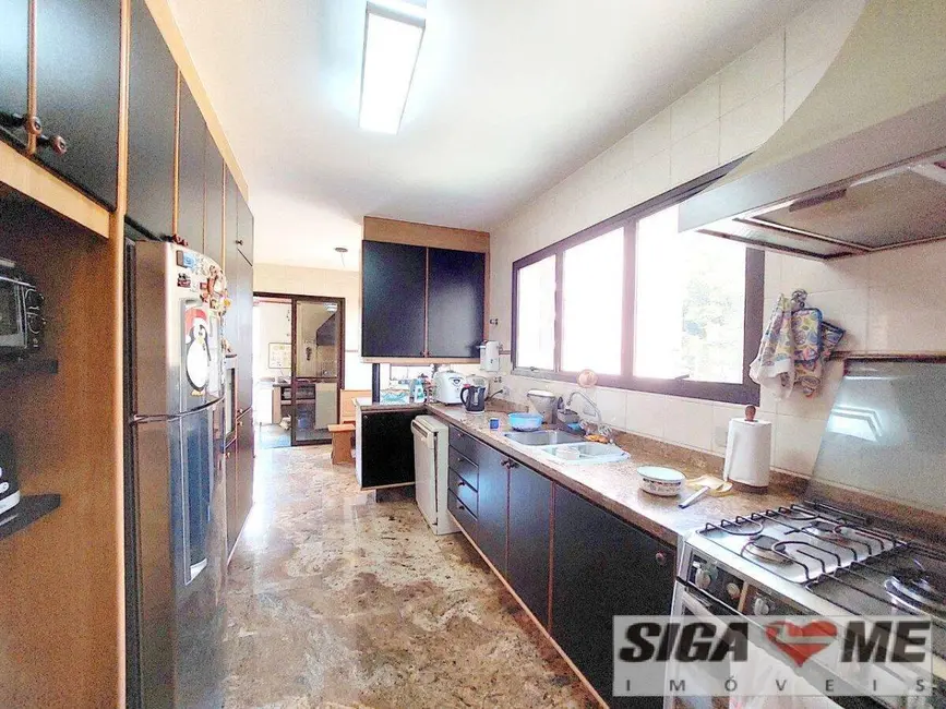 Apartamento com 4 quartos à venda, 226m2 em Vila Suzana, São Paulo - SP - imagem 9 Foto 9 de Apartamento com 4 quartos à venda, 226m2 em Vila Suzana, São Paulo - SP