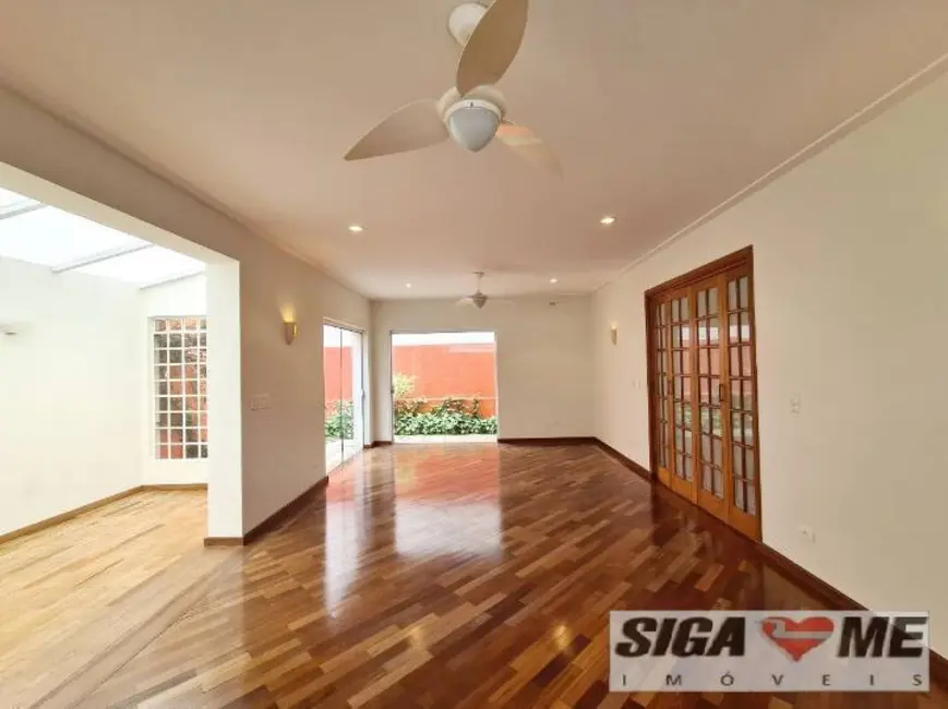 Foto 1 de Casa com 3 quartos à venda, 1802m2 em Mirandópolis, São Paulo - SP