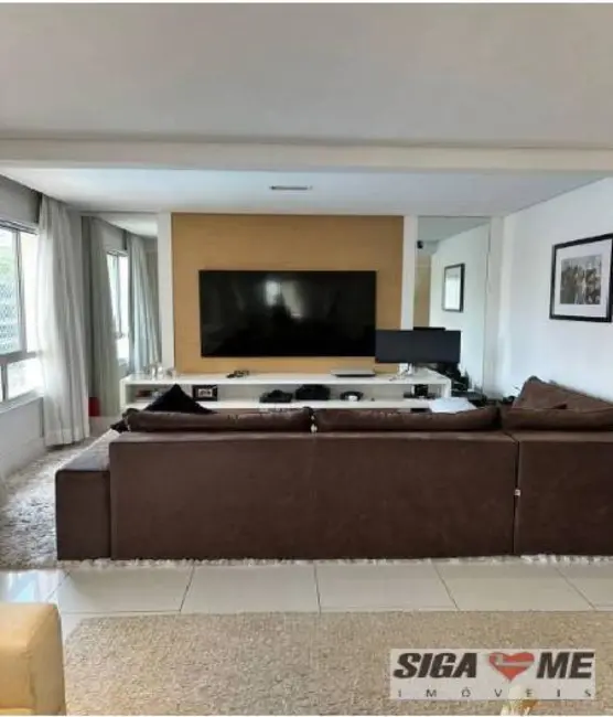 Apartamento com 3 quartos à venda, 265m2 em Vila Andrade, São Paulo - SP - imagem 3 Foto 3 de Apartamento com 3 quartos à venda, 265m2 em Vila Andrade, São Paulo - SP