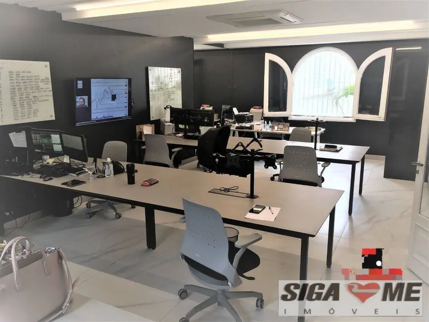 Foto 1 de Casa com 6 quartos à venda, 438m2 em Pacaembu, São Paulo - SP